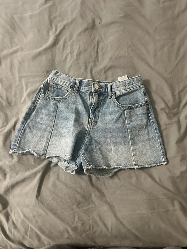 Size 14 women’s Jean shorts 1