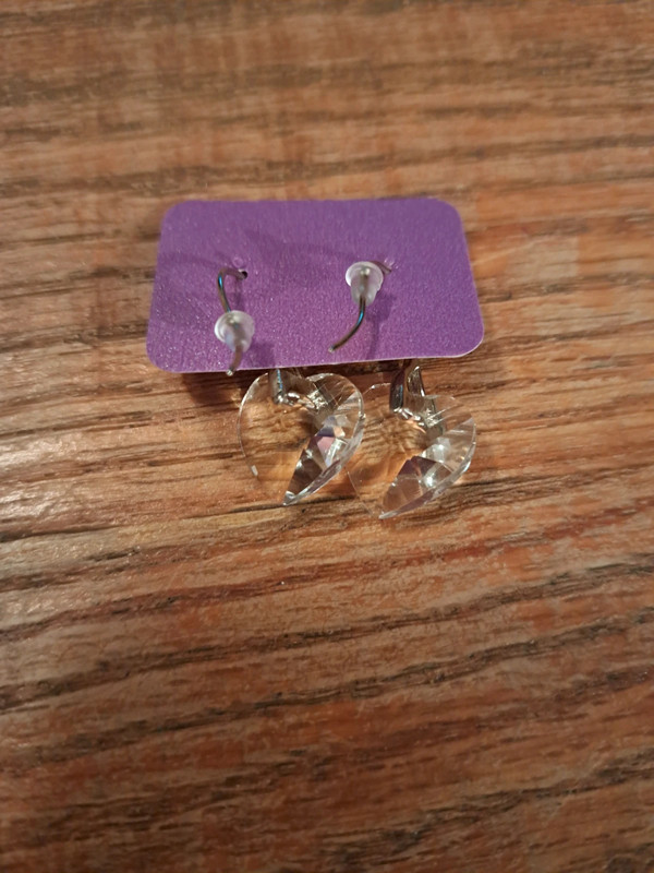 Clear crystal and silver heart earrings 3