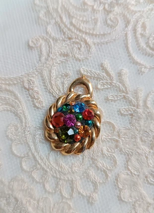 Médaillon pendentif breloque doré et strass multicolores vintage, zustand: Sehr gut, 9,00 €, 10,15 € inklusive Vinted-Käuferschutz
