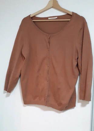 Gilet couleur camel, marque: Camaïeu, état: Bon état, taille: XL / 42 / 14, 2,00 €, 2,80 € Protection acheteurs incluse