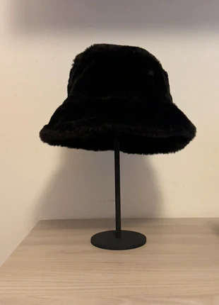 Cappellino nero in pelo Vintage Taglia unica, marca: Vintage Dressing, estado: Nuevo sin etiquetas, tamaño: Talla única, 5,00 €, 5,95 € Protección al comprador incluida