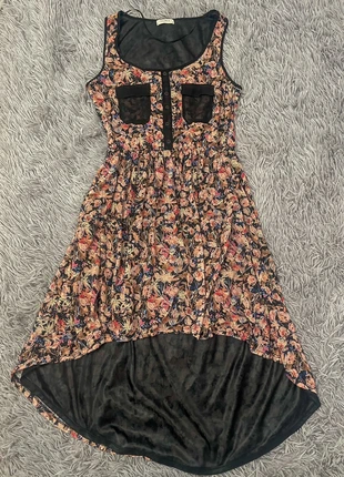 Vestido midi asimétrico , marque: Pull & Bear, état: Très bon état, taille: M / 38 / 10, 15,00 €, 16,45 € Protection acheteurs incluse