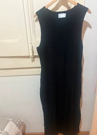 Vestido negro de tirante grueso talla grande., marque: ASOS, état: Neuf sans étiquette, taille: 6XL / 52 / 24, 12,00 €, 13,30 € Protection acheteurs incluse