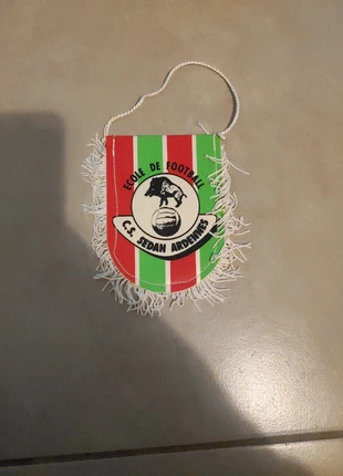 Petit fanion c.s Sedan Ardennes , marque: FFF, état: Satisfaisant, 5,00 €, 5,95 € Protection acheteurs incluse