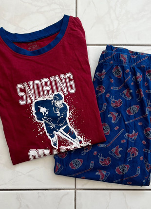 Pyjama deux pièces George garçon 10-12 ans, marque: George, état: Très bon état, taille: L, 2,00 €, 2,80 € Protection acheteurs incluse