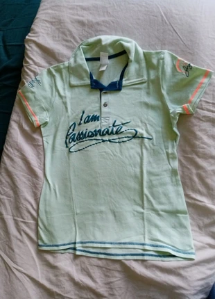 Tee-shirt taille 14 ans taille petit très bon état, merk: Oxylane, staat: Heel goed, maat: 13 jaar / 158 cm, € 1,50, € 2,28 inclusief Kopersbescherming