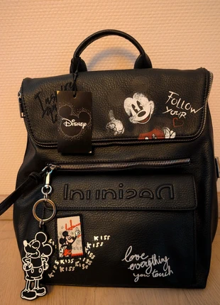 Sac à dos Desigual x Disney Mickey noir – NEUF avec étiquette, marca: Desigual, estado: Nuevo con etiquetas, 60,00 €, 63,70 € Protección al comprador incluida