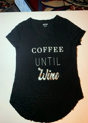 T-shirt Coffee until wine t.S, marque: Apt. 9, état: Neuf sans étiquette, taille: S / 36 / 8, 1,00 €, 1,75 € Protection acheteurs incluse