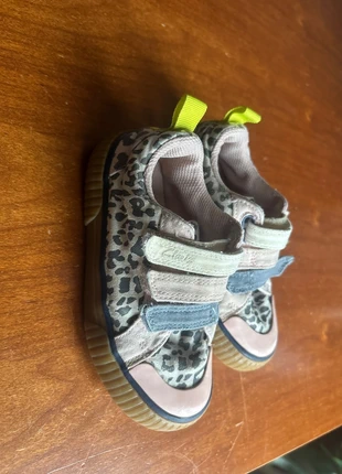 Clark’s trainers 8.5G, brand: Clarks, condition: Good, size: 8.5 child | EU 26, £5.00, £5.70 includes Buyer Protection