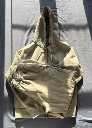 Ensemble Nike Solo Swoosh, marque: Nike, état: Très bon état, taille: M, 74,99 €, 79,44 € Protection acheteurs incluse