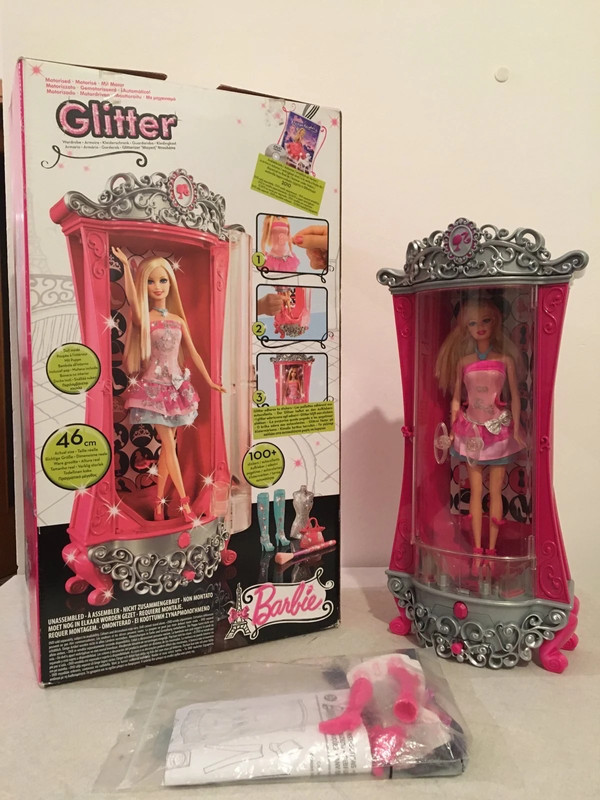 Barbie armadio glitter (da Barbie e la magia della moda)