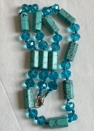 Collier bleu en howlite teintée (imitation turquoise), marca: Accessoire, estado: Nuevo sin etiquetas, 5,00 €, 5,95 € Protección al comprador incluida