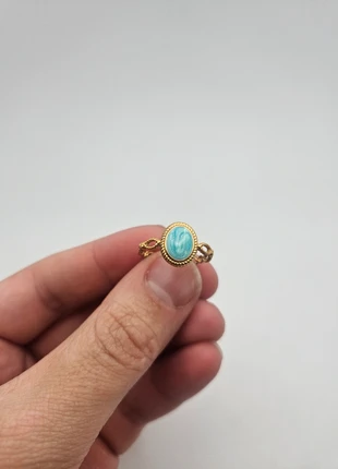 Stainless steel lichtblauwe smaragd ring, merk: Boutiek, staat: Nieuw zonder prijskaartje, maat: Aanpasbaar, € 4,00, € 4,90 inclusief Kopersbescherming Pro