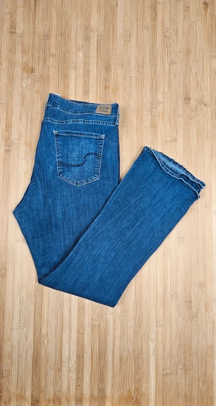 Levi's signature patte d'éléphant +patch bootcut T:44 W34 L32