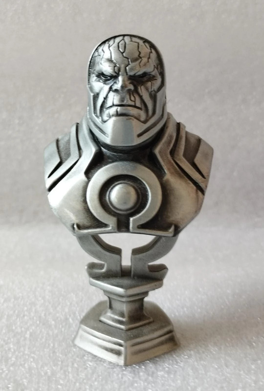 Mini Busto Omelete Box Legends Steel Collectibles - Darkseid