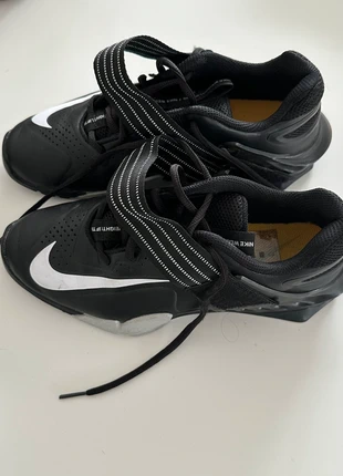 Nike Savaleos Taille 38, brand: Nike, condition: Very good, size: 38, €100.00, €105.70 includes Buyer Protection