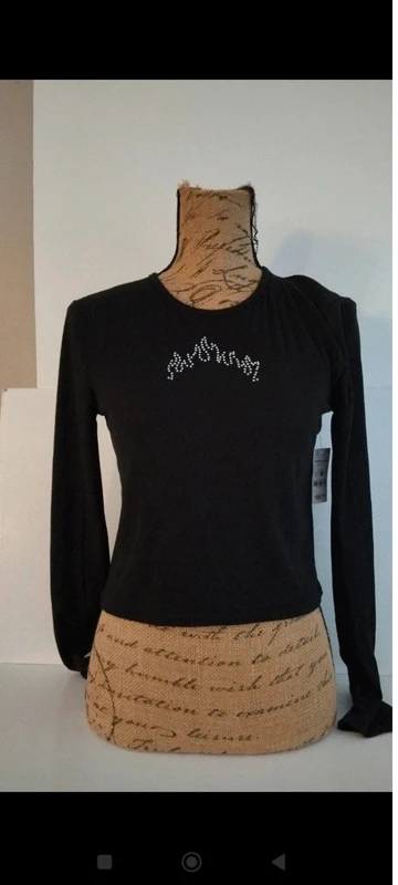 Superbe Tee shirt noir taille xl avec strass argenté