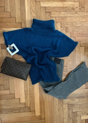 Maglione oversize blu elettrico , marca: Miss Money Money, estado: Muito bom, tamanho: Tamanho único, €9.00, €10.15 inclui Proteção do Comprador