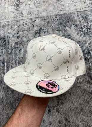 Casquette Dada Suprême XL 7 5/8 creme blanche vintage old school y2k brodé broderies, marque: Dada Supreme, état: Très bon état, taille: XL, 14,00 €, 15,40 € Protection acheteurs (Pro) incluse