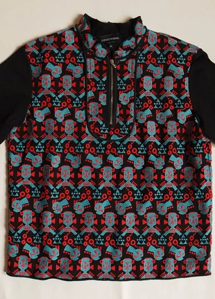 felpa ricamata Emporio Armani, marke: Emporio Armani, zustand: Neu, größe: S / 36 / 8, 120,00 €, 126,70 € inklusive Vinted-Käuferschutz