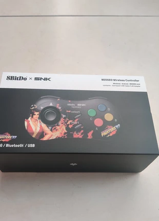 New Sealed 8Bitdo NeoGeo Wireless Controller SNK, marca: 8BitDo, estado: Muito bom, €44.00, €46.90 inclui Proteção do Comprador