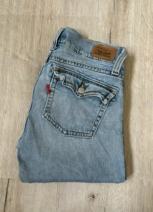 Jean Lévi’s 504 Slouch Flare W28, marca: Levi's, estado: Muy bueno, tamaño: M / 38 / 10, 16,00 €, 17,50 € Protección al comprador Pro incluida