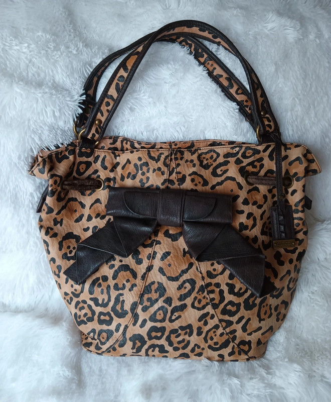 Jessica Simpson hobo style handbag