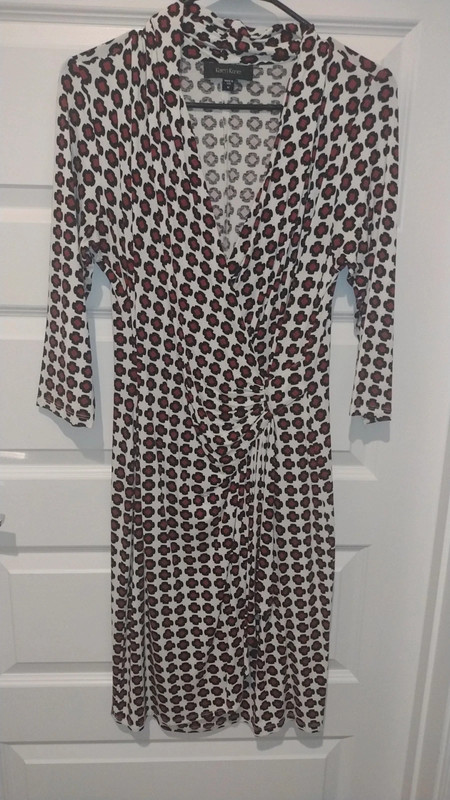 White long sleeve dress size medium 4