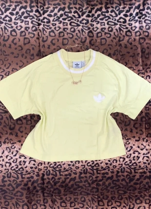 Vintage 2000er Adidas Shirt, marke: adidas, zustand: Neu, größe: S / 36 / 8, 6,00 €, 6,50 € inklusive Vinted-Käuferschutz