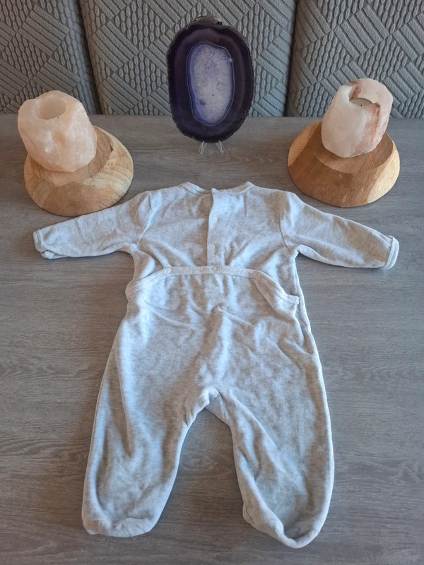 Pyjama velours taille 6 mois - photo numéro 4