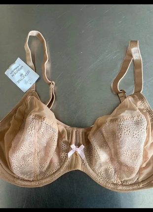 Soutien gorge maintien et séduction Chantelle 90E, marque: Chantelle, état: Neuf avec étiquette, taille: 90E, 35,00 €, 37,45 € Protection acheteurs (Pro) incluse