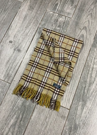 Écharpe burberry vert kaki clair vintage 2000s, marke: Burberry, zustand: Sehr gut, 40,00 €, 42,70 € inklusive Vinted-Käuferschutz