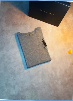 Tee shirt Ralph Lauren gris gros logo noir pour homme taille L en très bon état, marque: Ralph Lauren, état: Très bon état, taille: L, 25,00 €, 26,95 € Protection acheteurs (Pro) incluse