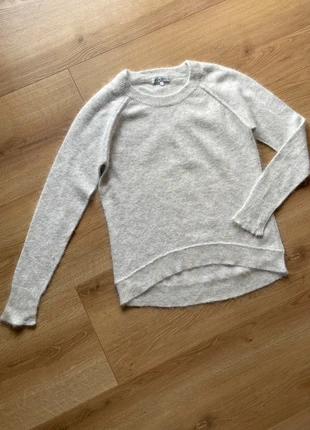 Pull gris clair doux Sandro 36/38, marque: Sandro, état: Très bon état, taille: S / 36 / 8, 40,00 €, 42,70 € Protection acheteurs incluse