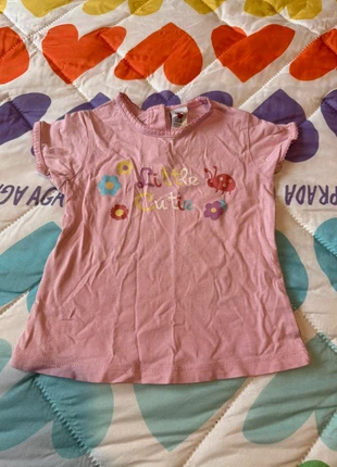 Camiseta niña c&a, marca: C&A, estado: Muito bom, tamanho: 9-12 meses / 74 cm, €9.00, €10.15 inclui Proteção do Comprador