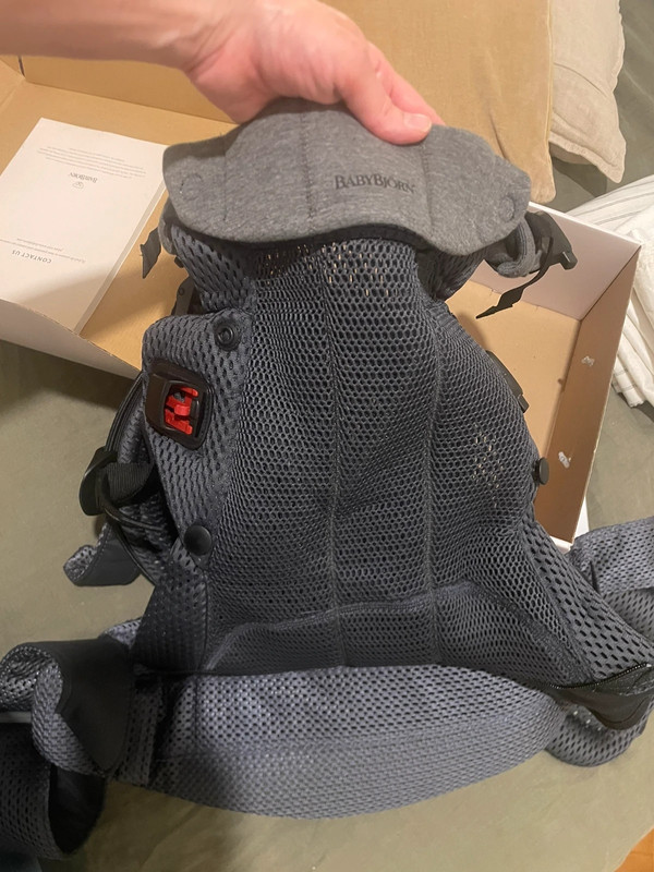 Porte bébé Babybjorn gris 2