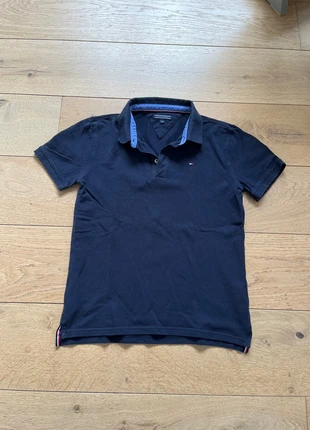 Polo Tommy Hilfiger 12 Ans Bleu Marine, marca: Tommy Hilfiger, estado: Muy bueno, tamaño: 12 años / 152 cm, 10,00 €, 11,20 € Protección al comprador incluida