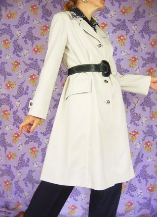 trench années 60 blanc grande encolure boutons métal , t 38, brand: Vintage, condizioni: Ottime, taglia: M / IT 42 / EU 38, €69.00, €73.15 include la Protezione acquisti Pro