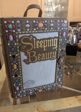 Sac à dos Livre La Belle au bois dormant Loungefly Disney, merk: Loungefly, staat: Nieuw met prijskaartje, € 65,00, € 68,95 inclusief Kopersbescherming