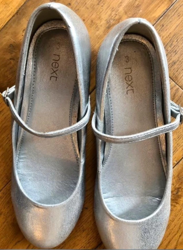 Silver shoes clearance size 3