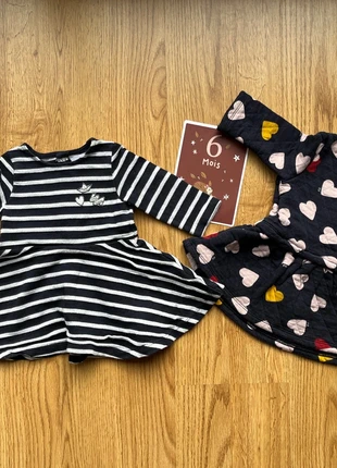 2 robes manches longues Petit Bateau - type marinière et marine à cœurs- 6 mois, marque: Petit Bateau, état: Très bon état, taille: 3-6 mois / 62 cm, 12,00 €, 13,30 € Protection acheteurs incluse