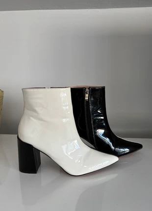 Botas Bicolor Blanco y Negro – Estilo Retro Chic, Tacón Cómodo, marque: Nasty Gal, état: Très bon état, taille: 38, 20,00 €, 21,70 € Protection acheteurs incluse