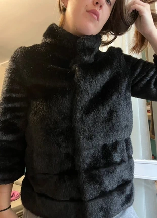 Pelliccia vintage in eco-pelliccia nera Nenette, brand: Vintage Dressing, condizioni: Ottime, taglia: M / IT 42 / EU 38, €30.00, €32.20 include la Protezione acquisti