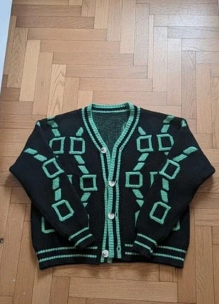 Cardigan noir et vert élégant avec un col en V – Taille M, marca: Vint, estado: Muito bom, tamanho: M / 38 / 10, €50.90, €54.15 inclui Proteção do Comprador