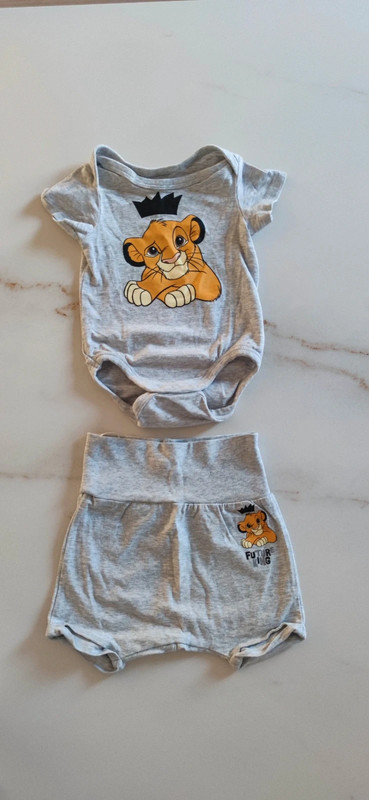 Conjunto Disney H&M El Rey León 1