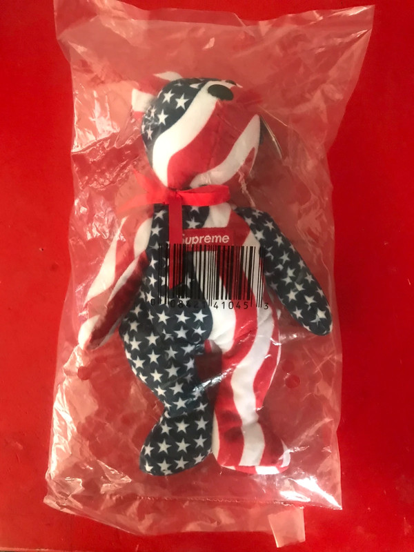 Supreme ty beanie baby | Vinted