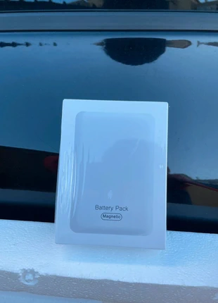 Powerbank wireless simile apple, état: Neuf avec étiquette, 9,90 €, 11,10 € Protection acheteurs incluse