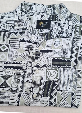 Chemise courte manche Lefties Resort à motif ethnique taille M viscose, marque: Lefties, état: Très bon état, taille: M, 12,99 €, 14,34 € Protection acheteurs incluse