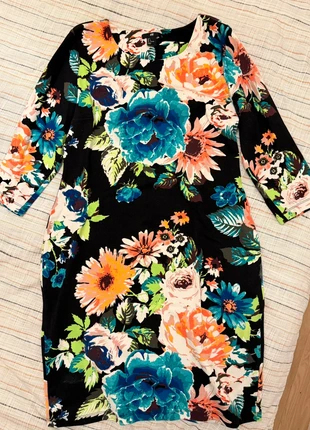 Robe à fleurs H&M taille L, marque: H&M, état: Très bon état, taille: L / 40 / 12, 3,00 €, 3,85 € Protection acheteurs incluse