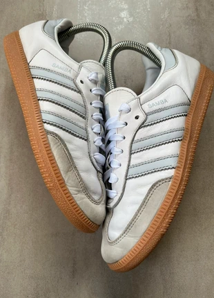 Adidas samba vintage blanche et bleu clair taille 36 semelles en gommes, marke: adidas, zustand: Gut, größe: 36, 22,90 €, 24,75 € beinhaltet Vinted-Käuferschutz Pro
